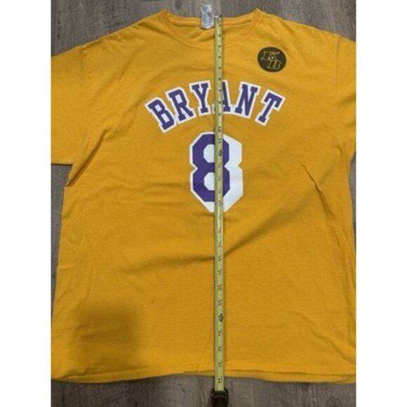 Authentic Kobe Bryant LA Lakers Tribute 1/31/20 Staples‎ Center T-Shirt Size XL - Picture 5 of 7